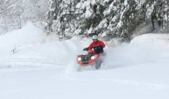 saalbach hinterglemm winter snowmobile 1