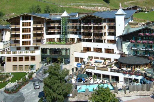 vorschau hotel alpine palace saalbach hinterglemm sommer