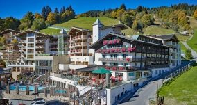 saalbach hinterglemm luxus hotel alpine palace aussen sommer 1